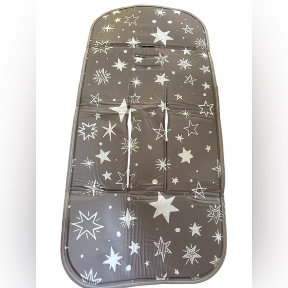 Orzbow Gel Cooling Pad For Stroller & Baby Car Seat Gray Wipe Clean Star Pattern - Picture 2 of 6